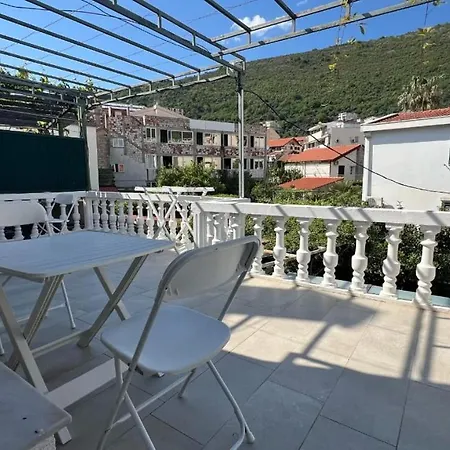 Apartments Adria Petrovac Exterior photo