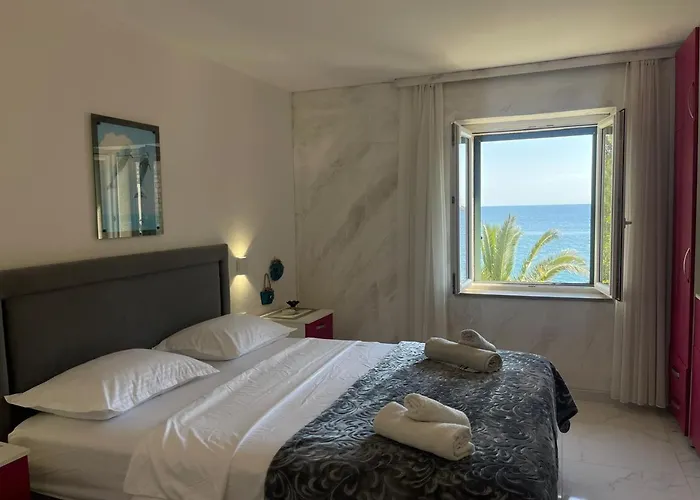Apartments Adria
