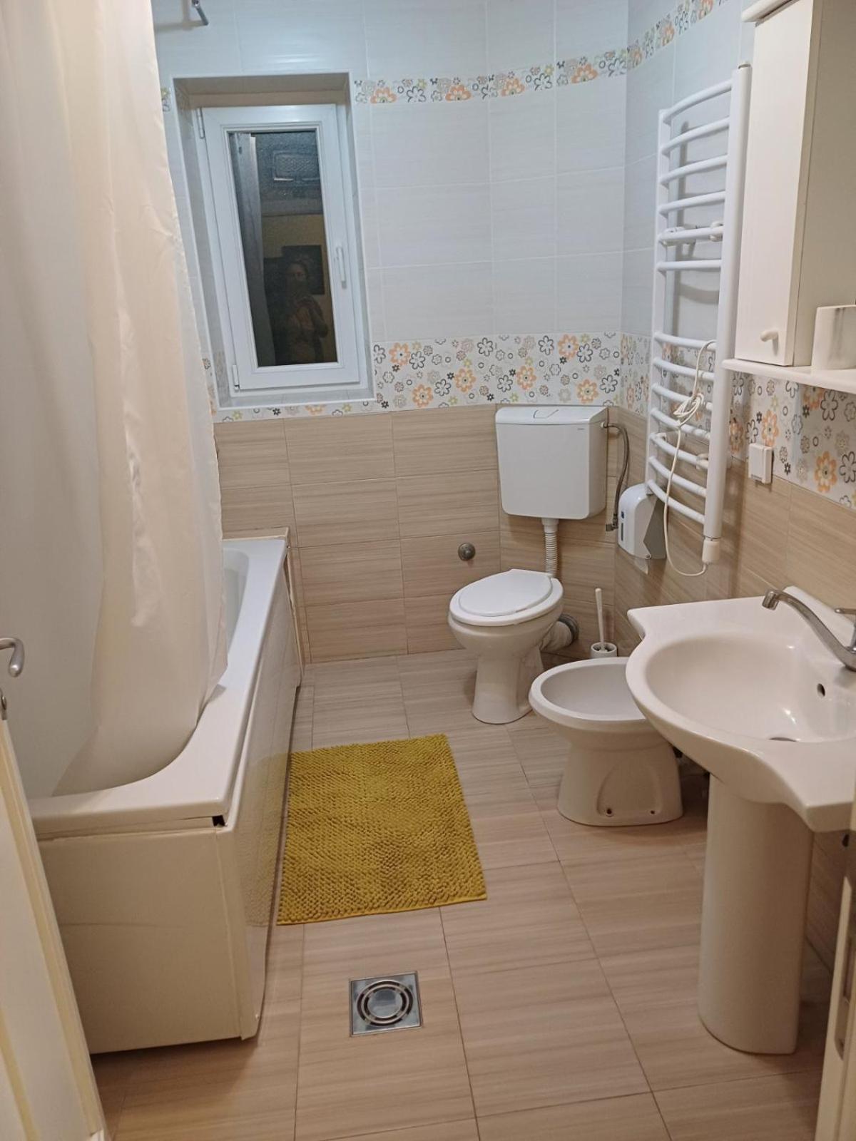 Apartman Adria *